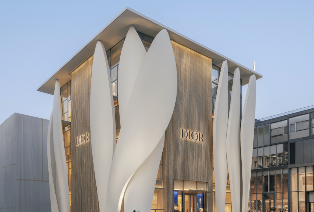 2Portzamparc livre le nouveau flagship Dior à Pékin