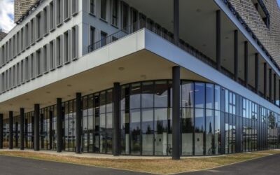 Wicona renouvelle sa façade WICTEC 50 Wicona renouvelle sa façade WICTEC 50